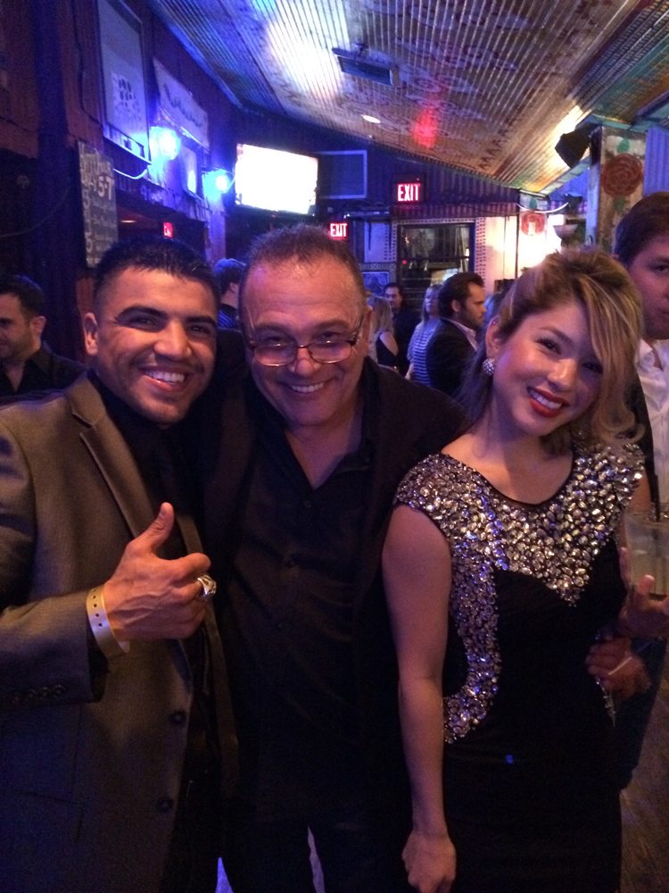 Garry Grant with Victor Ortiz and friend